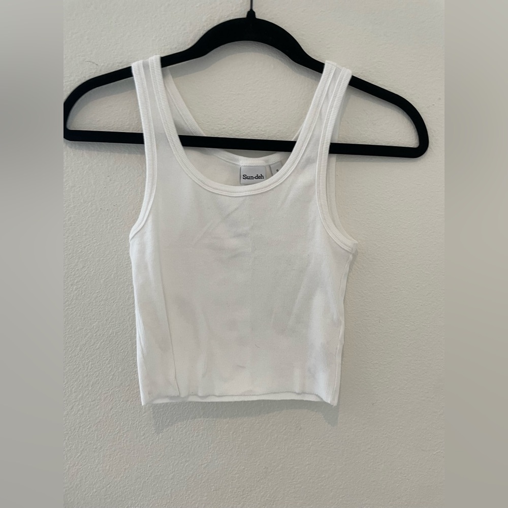ARITZIA CROPPED WHITE TANK
